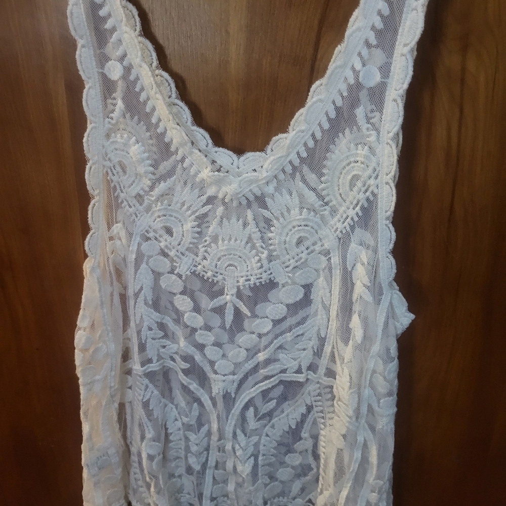 Love tree lace top